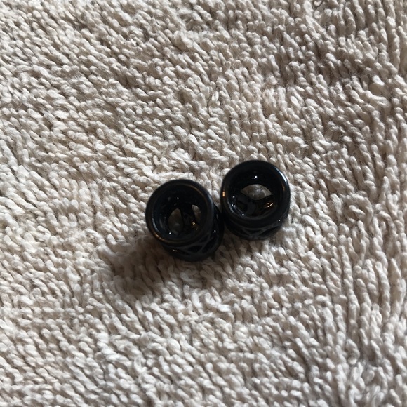 0 gage black artistic plugs - Picture 4 of 4